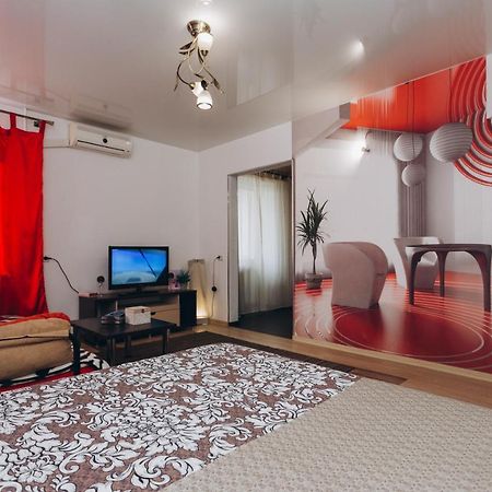 Apart-Hotel On Street Kharkovskaya 9 Floor Суми Екстериор снимка