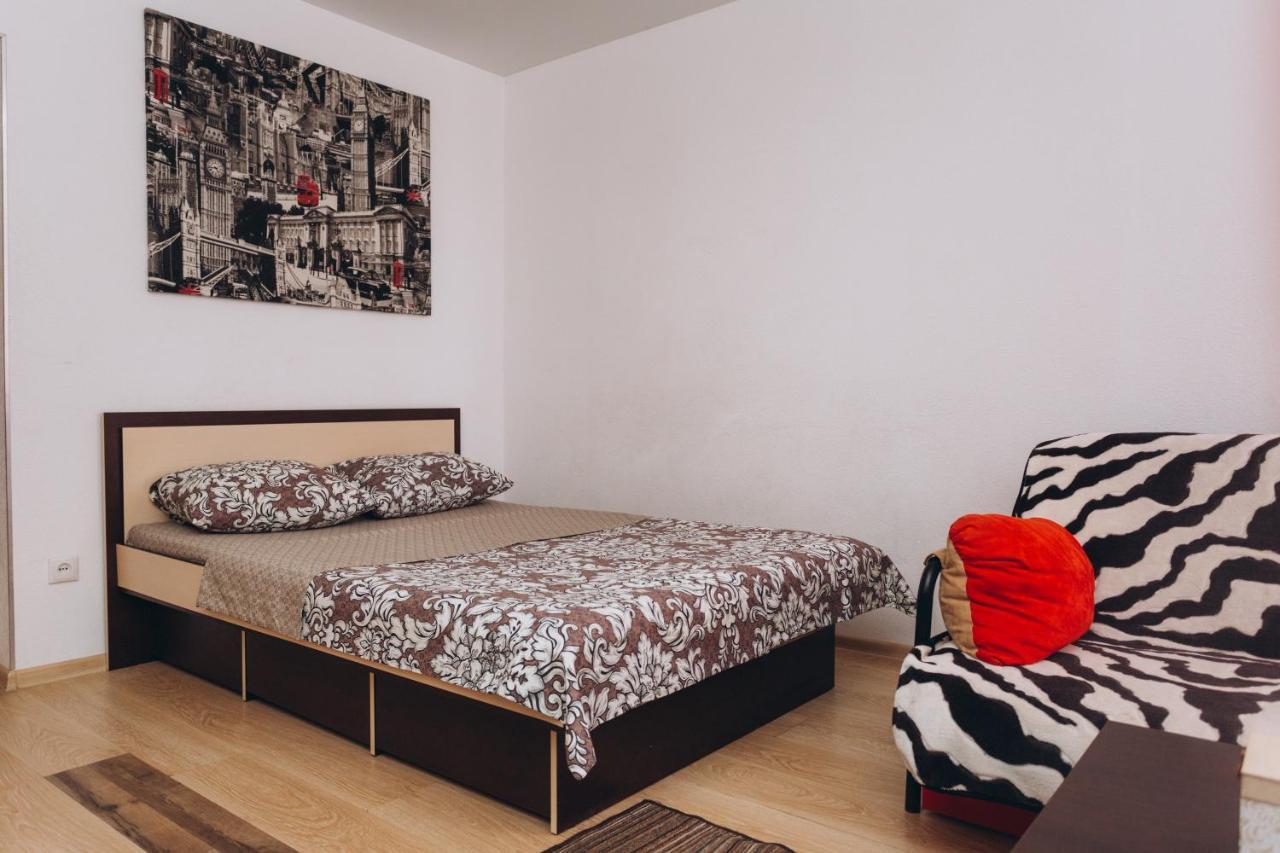 Apart-Hotel On Street Kharkovskaya 9 Floor Суми Екстериор снимка